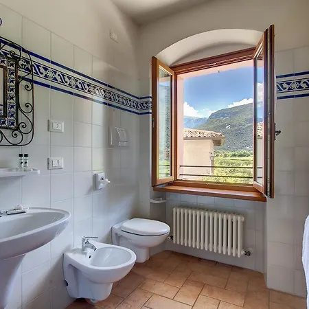 Maso Lizzone Bed & Breakfast 3*